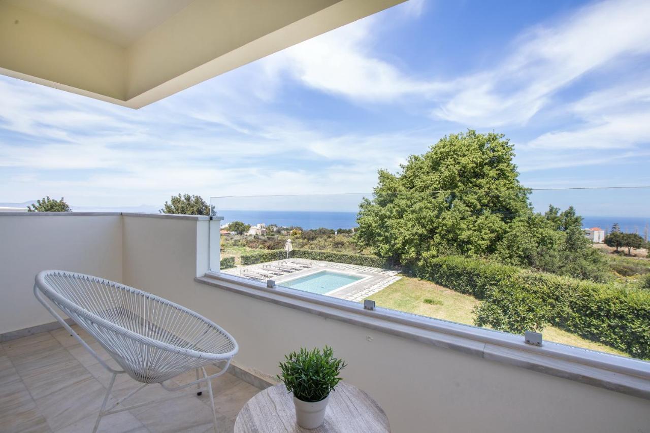 Lux Villa Mia With Heated Pool, 2Km To Beach & Childrens Area! Mikro Metochi 外观 照片