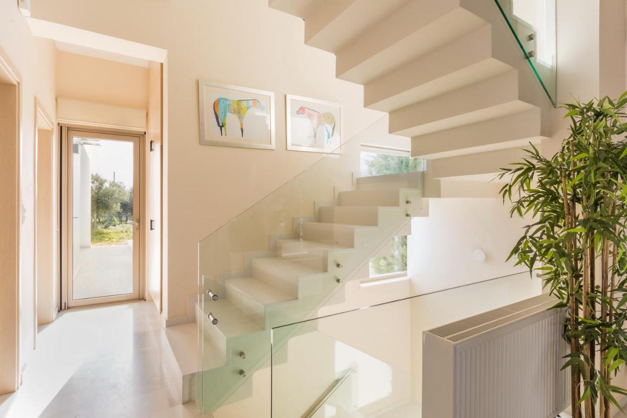 Lux Villa Mia With Heated Pool, 2Km To Beach & Childrens Area! Mikro Metochi 外观 照片