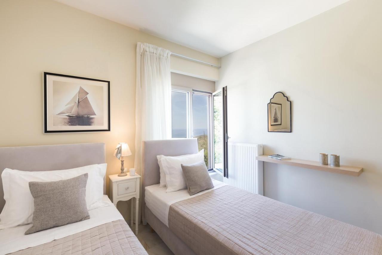 Lux Villa Mia With Heated Pool, 2Km To Beach & Childrens Area! Mikro Metochi 外观 照片