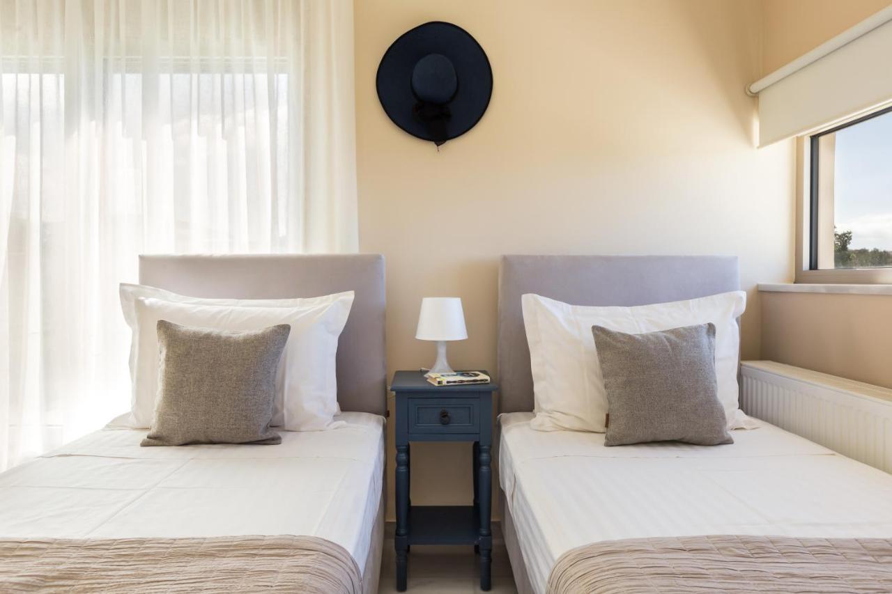 Lux Villa Mia With Heated Pool, 2Km To Beach & Childrens Area! Mikro Metochi 外观 照片