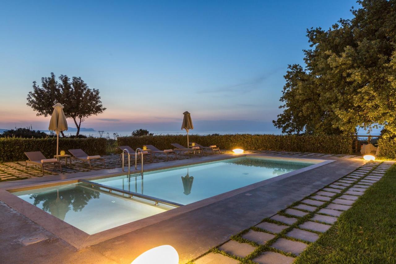 Lux Villa Mia With Heated Pool, 2Km To Beach & Childrens Area! Mikro Metochi 外观 照片