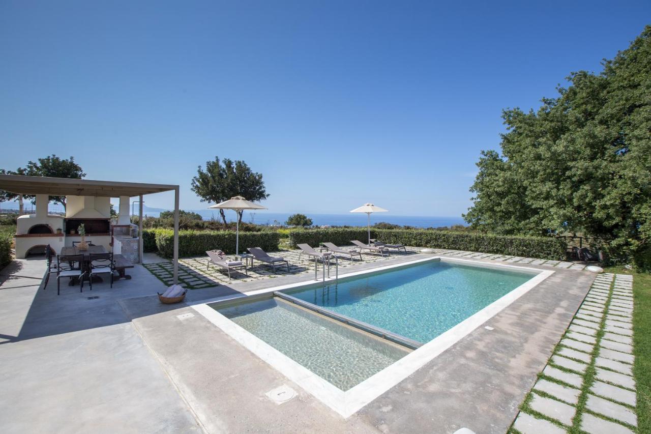 Lux Villa Mia With Heated Pool, 2Km To Beach & Childrens Area! Mikro Metochi 外观 照片