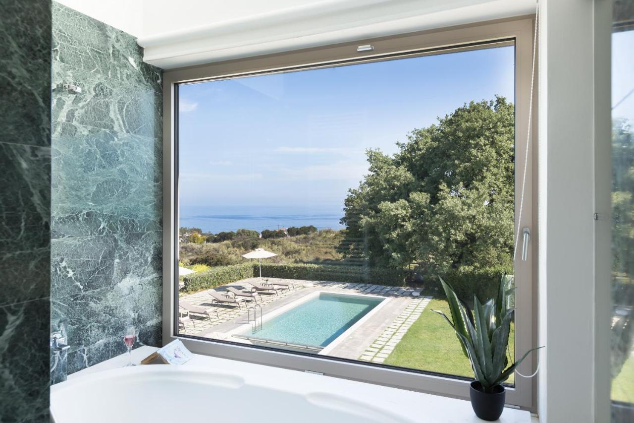 Lux Villa Mia With Heated Pool, 2Km To Beach & Childrens Area! Mikro Metochi 外观 照片